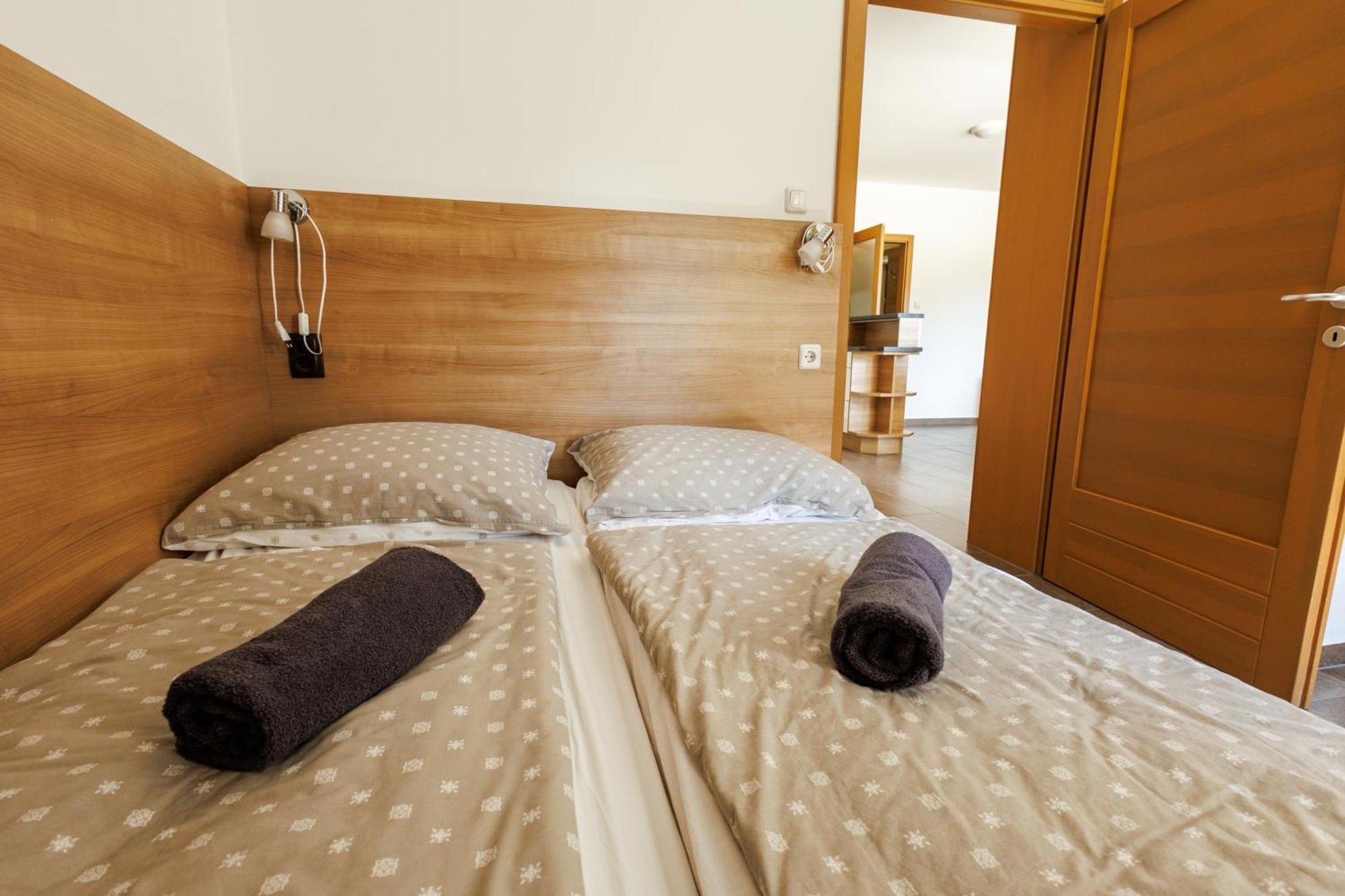Jacht Apartmanok بالاتونفوريد المظهر الخارجي الصورة