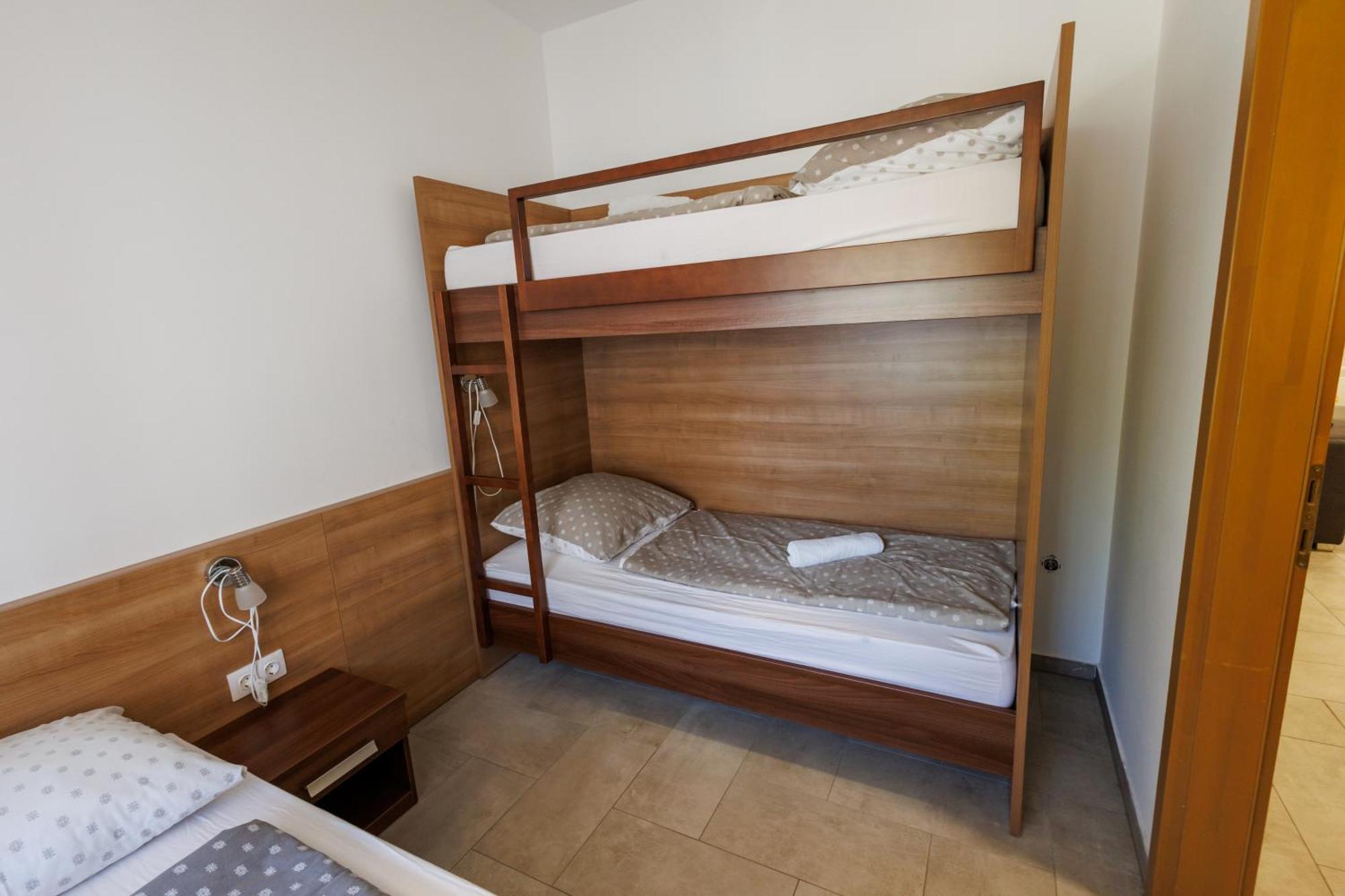 Jacht Apartmanok بالاتونفوريد المظهر الخارجي الصورة