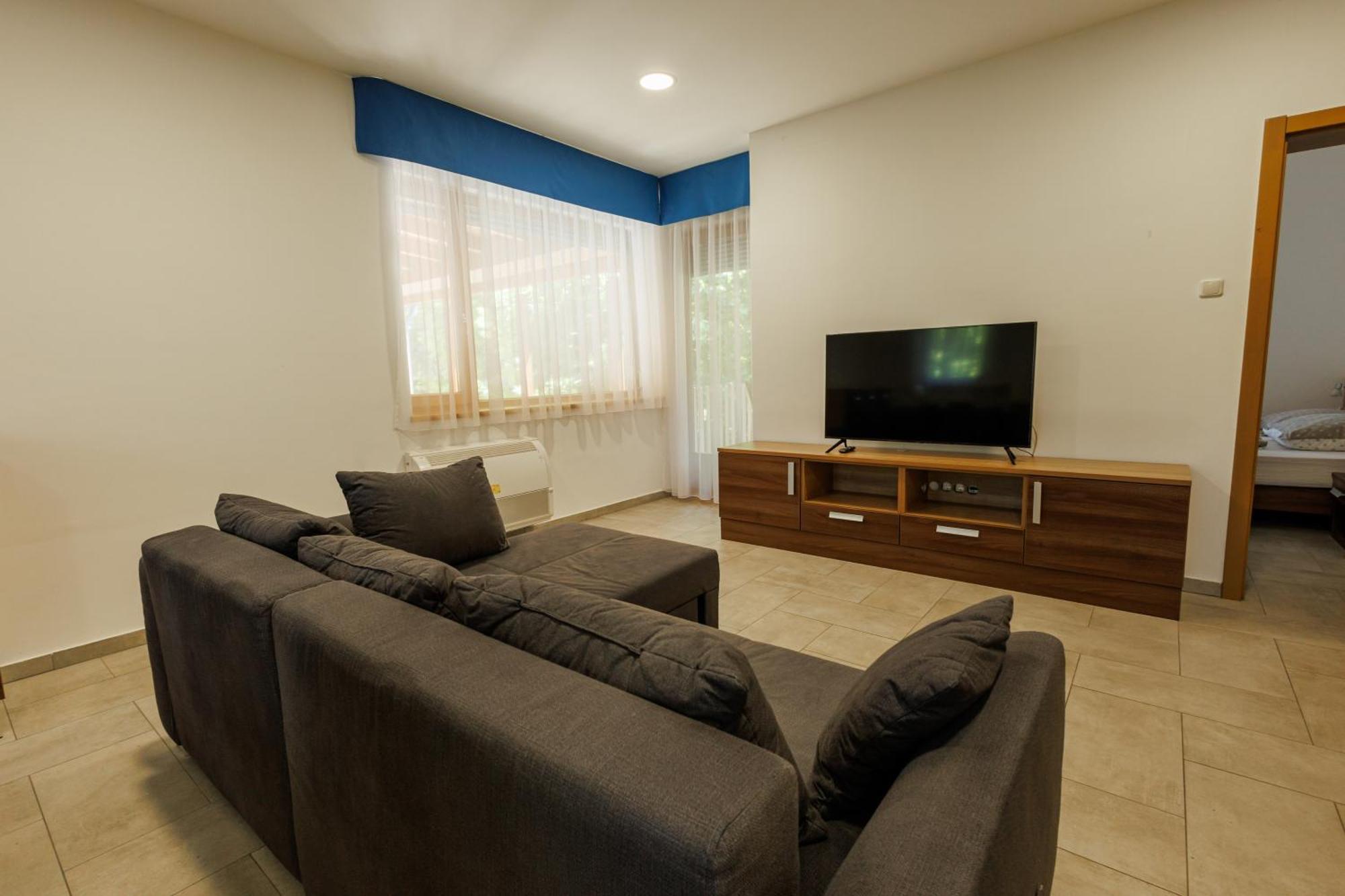 Jacht Apartmanok بالاتونفوريد المظهر الخارجي الصورة