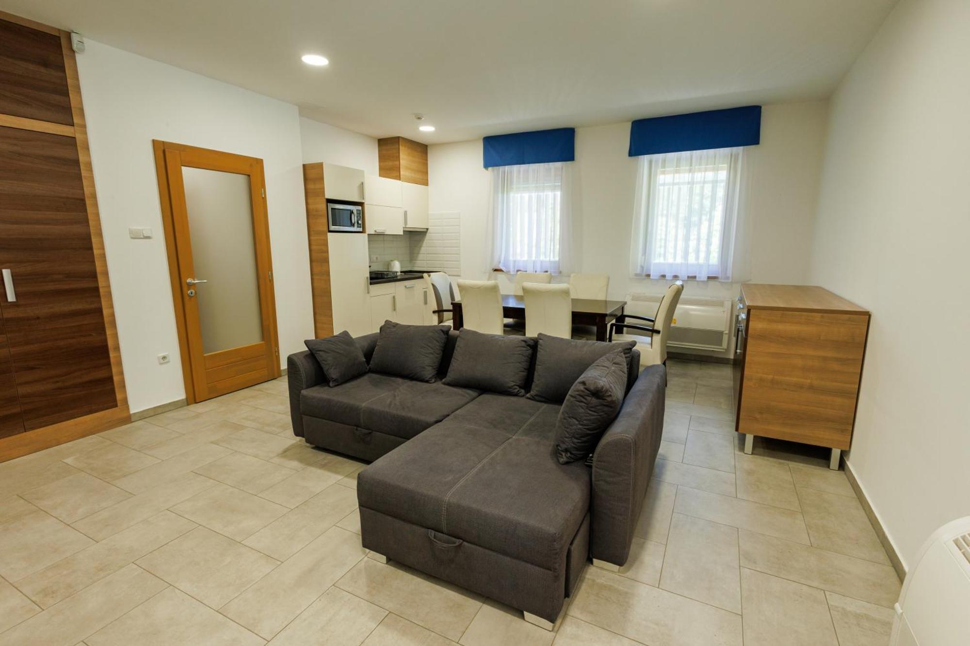 Jacht Apartmanok بالاتونفوريد المظهر الخارجي الصورة