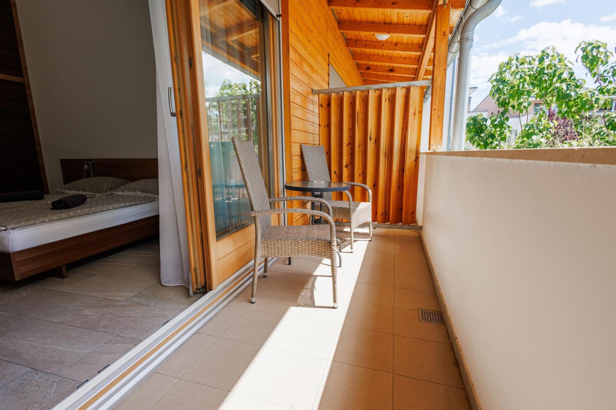 Jacht Apartmanok بالاتونفوريد المظهر الخارجي الصورة